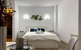 Superior One Bedroom Apartment Unirii Square